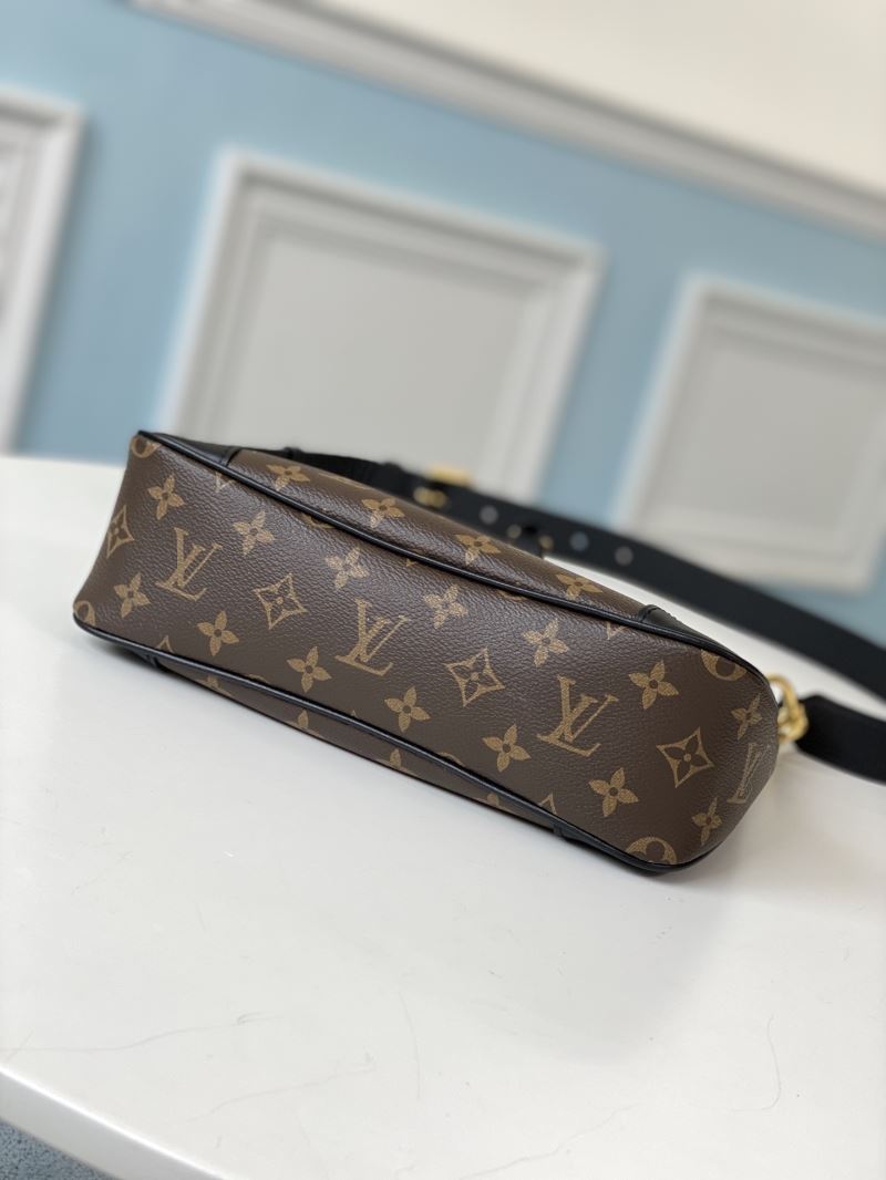 Louis Vuitton Hobo Bags